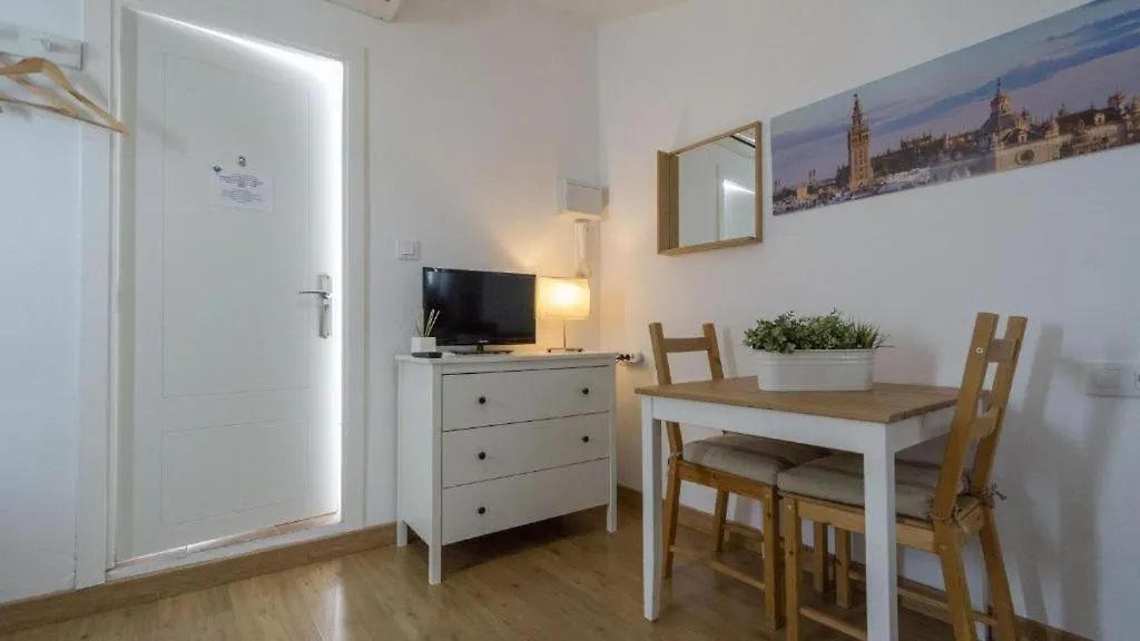 Apartamento Enjoy The Alfalfa Sevilla 0*,  España